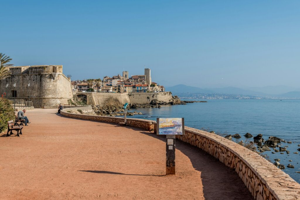 Looking at the rampart fortifications, and on towards the Picasso Museum and old town