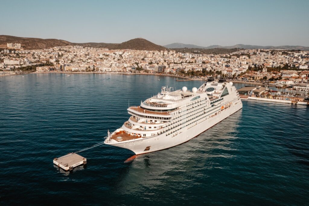 Seaborn ocean cruise liner docked